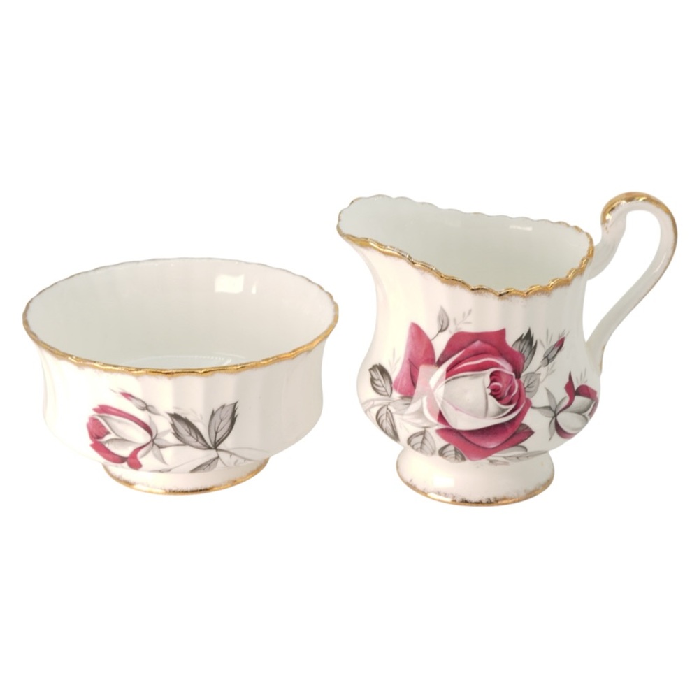 PARAGON Fine Bone China with Gold Rim - Open sugar bowl and creamer